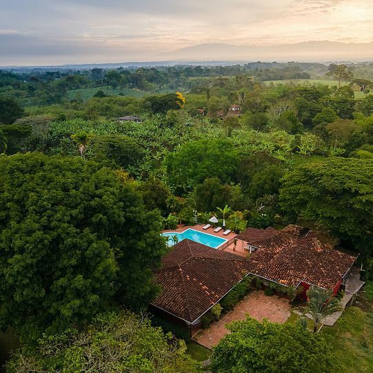 Reconecta con la naturaleza del Eje Cafetero en MuchoSur Quimbaya